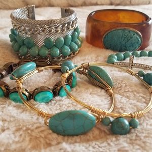 Bracelets/Cuff bracelets